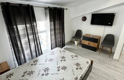 Location d’un appartement récemment rénové de 3 pièces, 6ᵉ secteur, quartier Chiajna, Bucarest, Roumanie